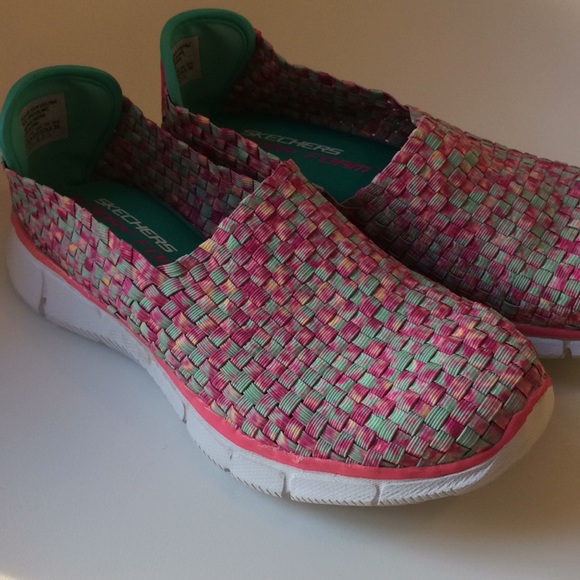 Skechers Shoes - Woven Skechers Memory Foam Duralite Sneakers